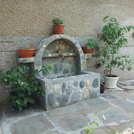 бащината къща Apartman