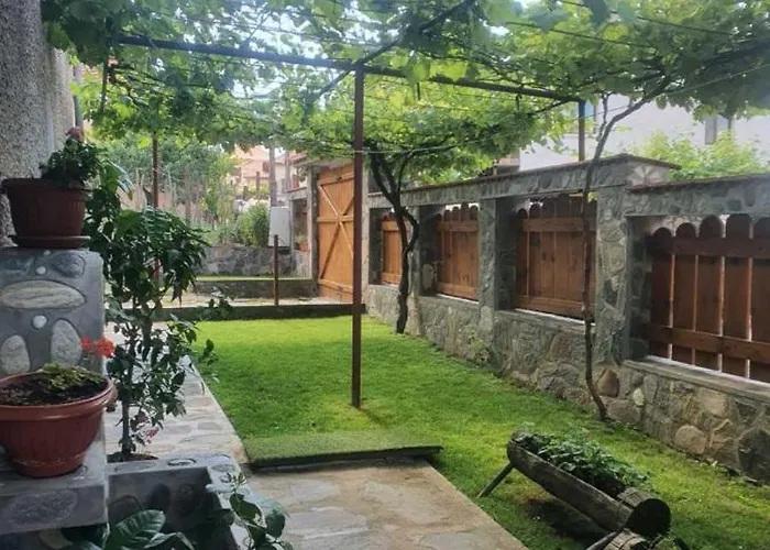 бащината къща